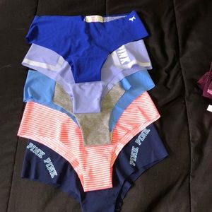 VS no show low rise cheeksters